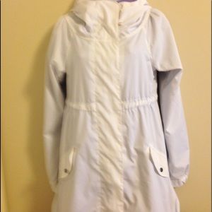 Amazing lululemon jacket/raincoat size 4